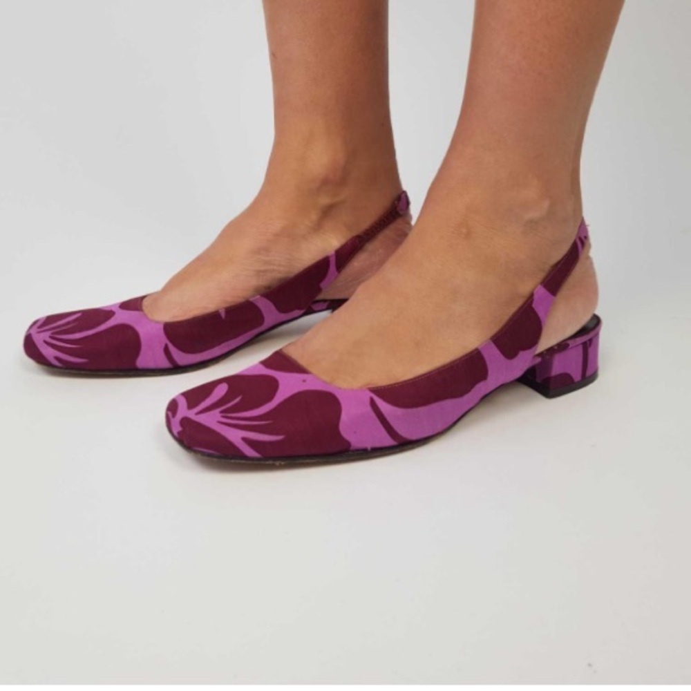 A PAIR IF FABRIC SLING BACKS BY KATE SPADE